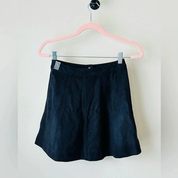 Abercrombie & Fitch Faux Suede Black Skirt Size 00 NWT - Picture 6 of 12